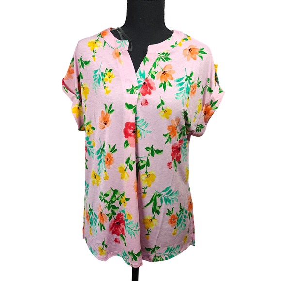 Dear Scarlett Tops - Dear Scarlett Lizzie‎ Short Sleeve Wrinkle Free Floral Pink Split V-Neck Top Med